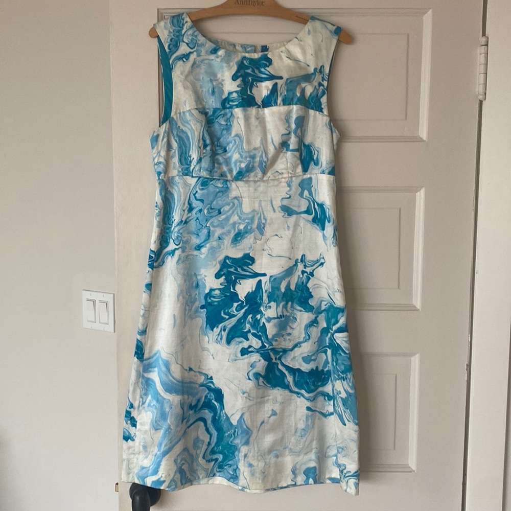 Beautiful swirl pattern dress